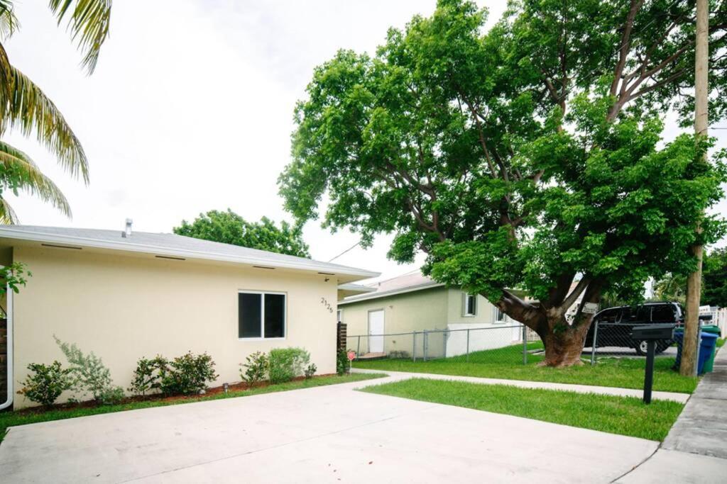 New House On The Block Near Miami Airport. Villa Ngoại thất bức ảnh